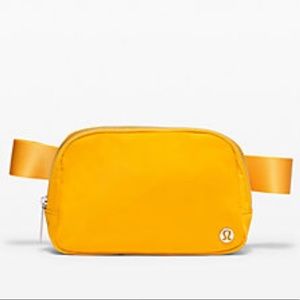 Lululemon Everywhere Belt Bag 1L